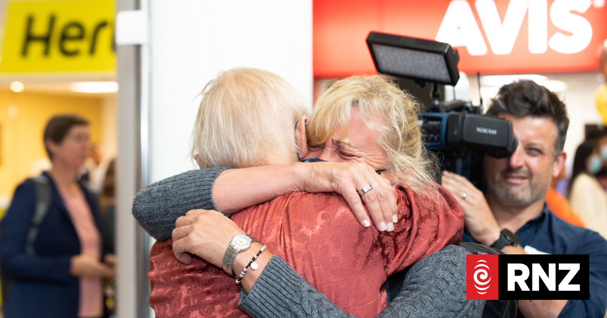 Reporters finally have a nice day | RNZ