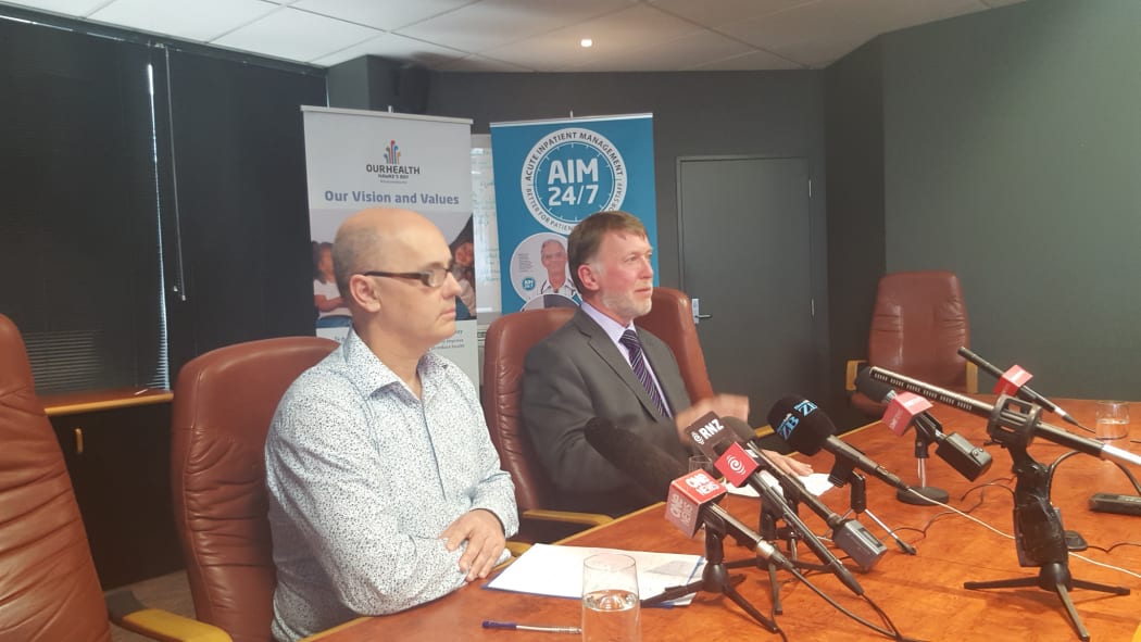 Hawke's Bay Medical Officer of Health Nick Jones, left and Hawke's Bay DHB CEO Kevin Snee.