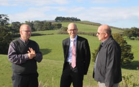 Franklin Local Board chairman Andy Baker, Ryman Healthcare managing director Simon Challies and Ryman regional construction manager David Gibson at the Valley Rd site.