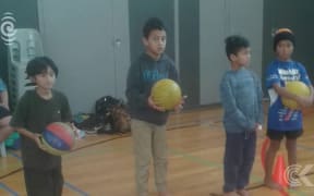 Parents struggle to keep kids busy in the holidays: RNZ Checkpoint