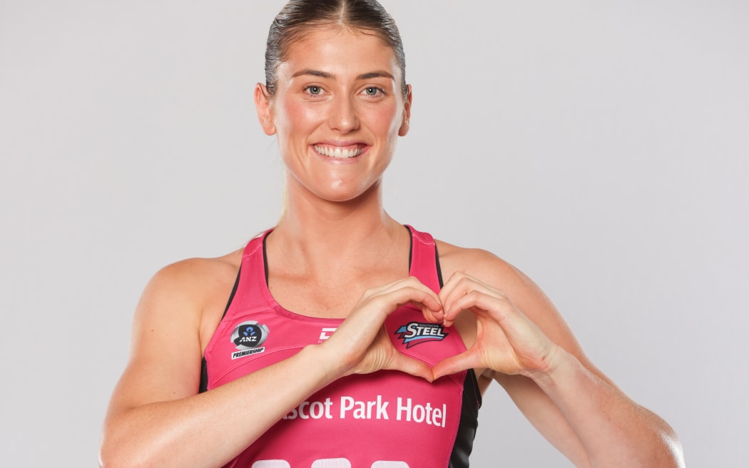 Southern Steel mid-courter Kate Heffernan.