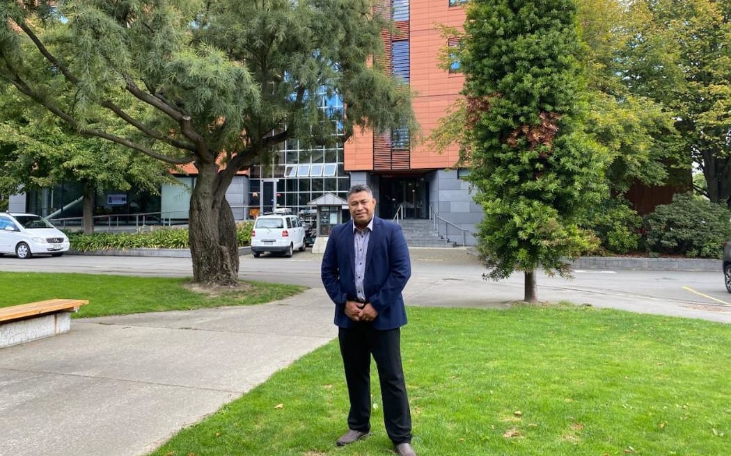 Senior Lecturer Leali’ie’e Dr Tufulasi Taleni is a trailblazing and award-winning researcher in UC’s Te Kaupeka Ako