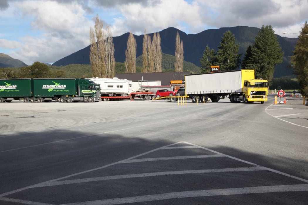 Trucks at Springs Junction