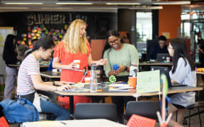 Darsel Keane teaching students at a Summer Lab.