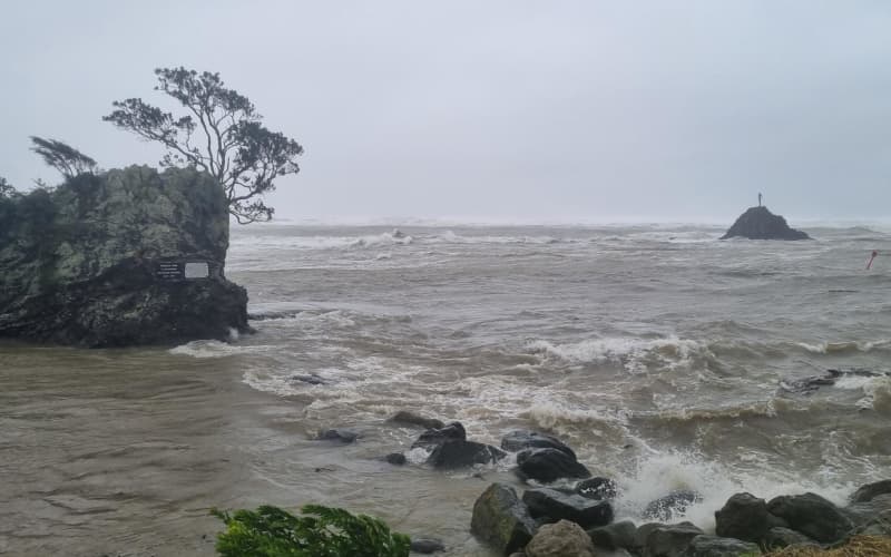 Live weather: Cyclone Vaianu brings damaging winds, heavy rain to North ...