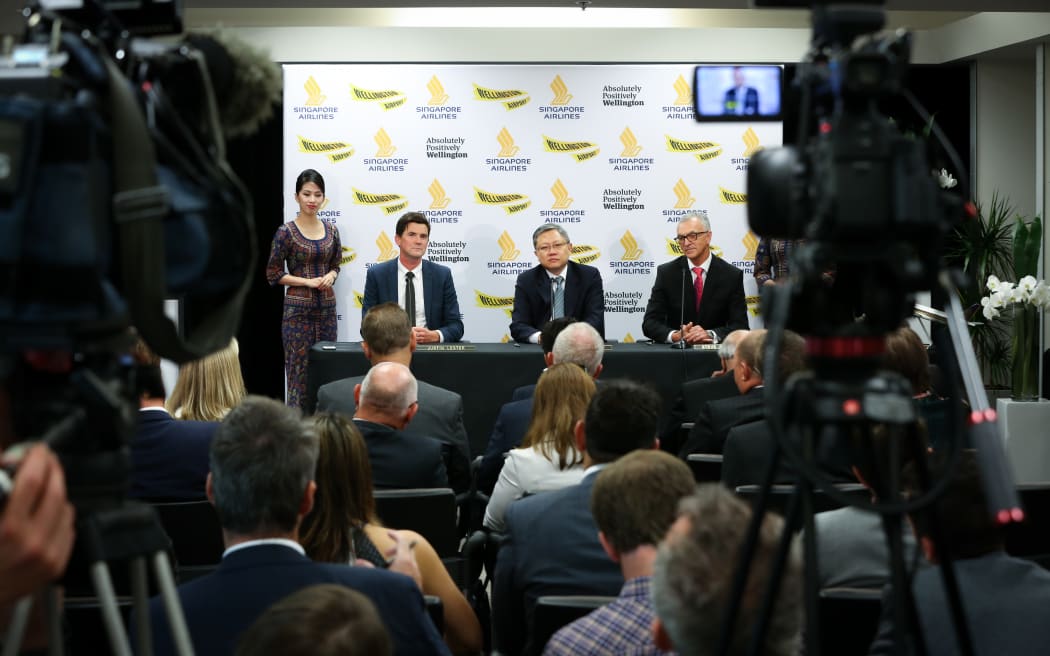 Singapore Airlines announces flights from Wellington to Canberra.