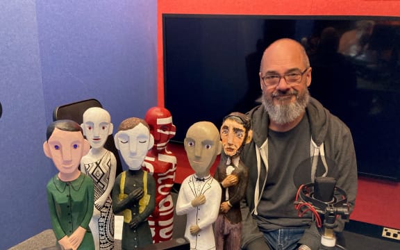 New Zealand poet and doctor Glenn Colquhoun talks to Susie Ferguson about Māori oral poetry and the songs he could finally "take to the marae".