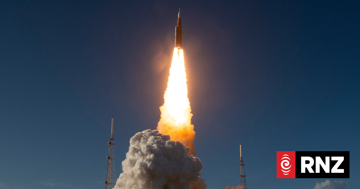 NASA Artemis II: Stunning Earth Photos and Mission Updates