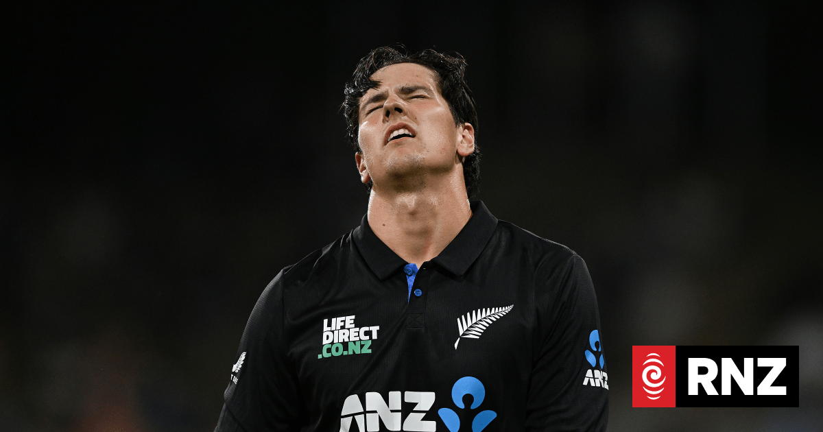 Cricket: Contrasting results for New Zealand teams