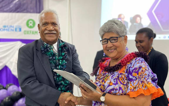 Shamima Ali with Vanuatu President Nikenike Vurobaravu