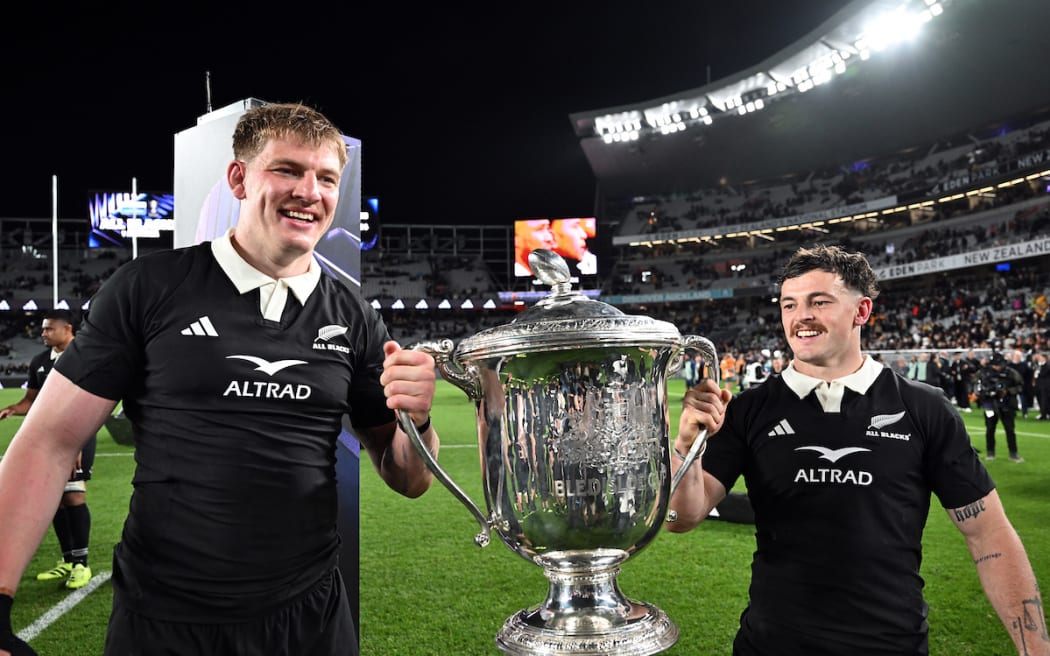Fabian Holland and Leroy Carter of New Zealand with the Bledisloe Cup.