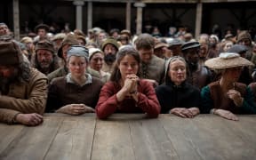 Jessie Buckley stars as Agnes and Joe Alwyn as Bartholomew in director Chloé Zhao’s HAMNET, a Focus Features release.

Credit: Agata Grzybowska / © 2025 FOCUS FEATURES LLC