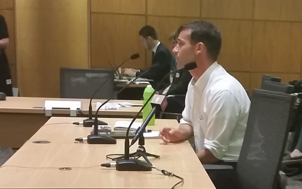 Murdoch Stephens, creator of the campaign group Doing Our Bit, at a public hearing at Parliament on raising the refugee quota. 15 February 2016.