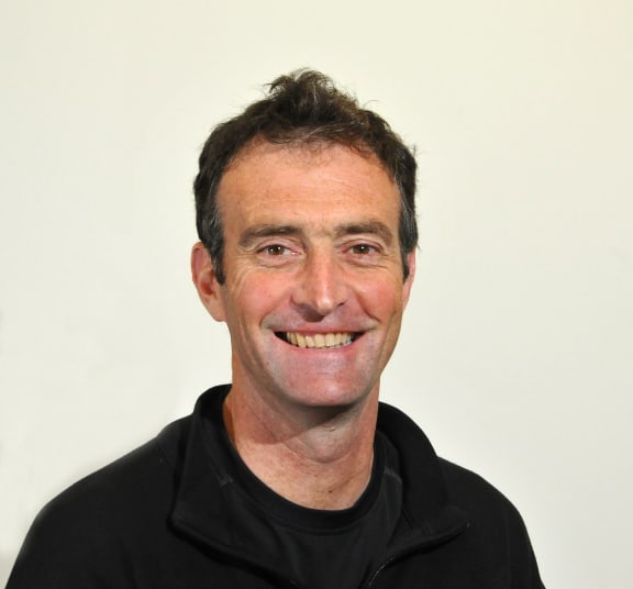 Dr Simon Cox
