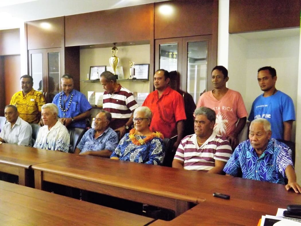 Fiame Naomi Mataafa and representatives of Ti'avea Village