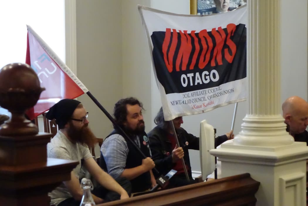 Unions oppose Dunedin's move to allow Easter Sunday trading.