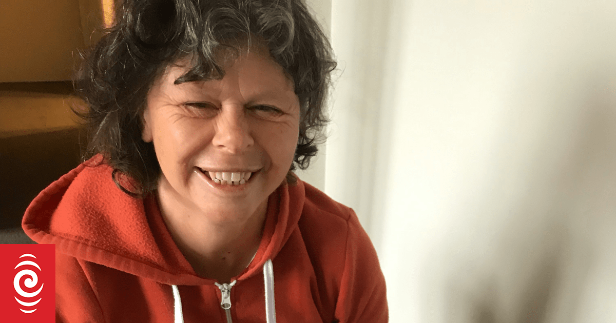 The art of saying hello to everybody: Aotearoa's friendliest artist
