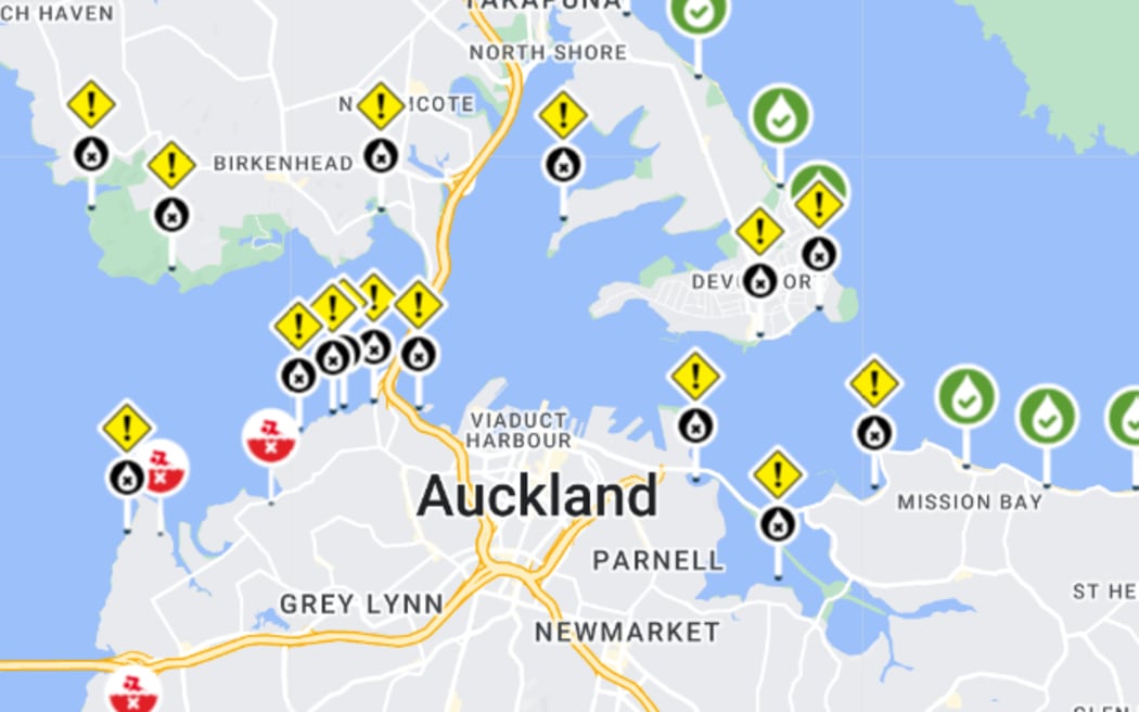 A view of the Safeswim website on the evening of 20 October, 2023, showing where it is and isn't safe to swim in Auckland.