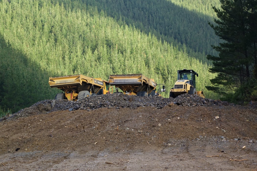 Work begins on Waimea Dam.