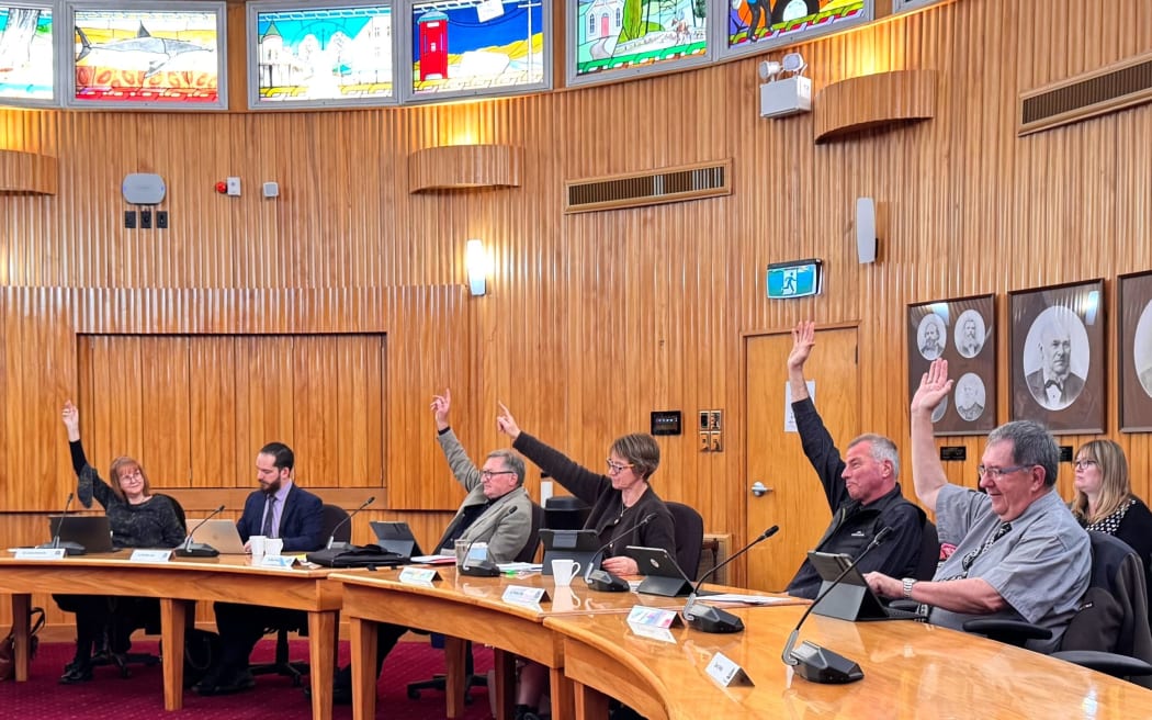 Councillor Jenny Duncan (far left), during a Whanganui District Council meeting.
