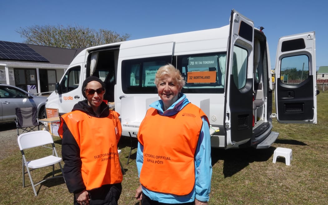Election officials Sylvia Popata of Kaitāia, left, and Sue Thomas of Waimate North at New Zealand's northernmost voting station.