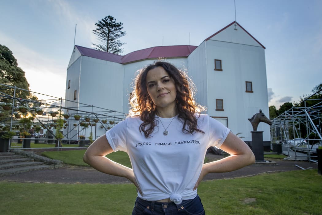 Amanda Billing at the Pop-up Globe