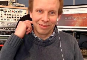 Dr Chris Smith