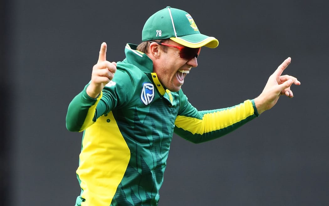 AB de Villiers celebrates the run out of Kane Williamson.