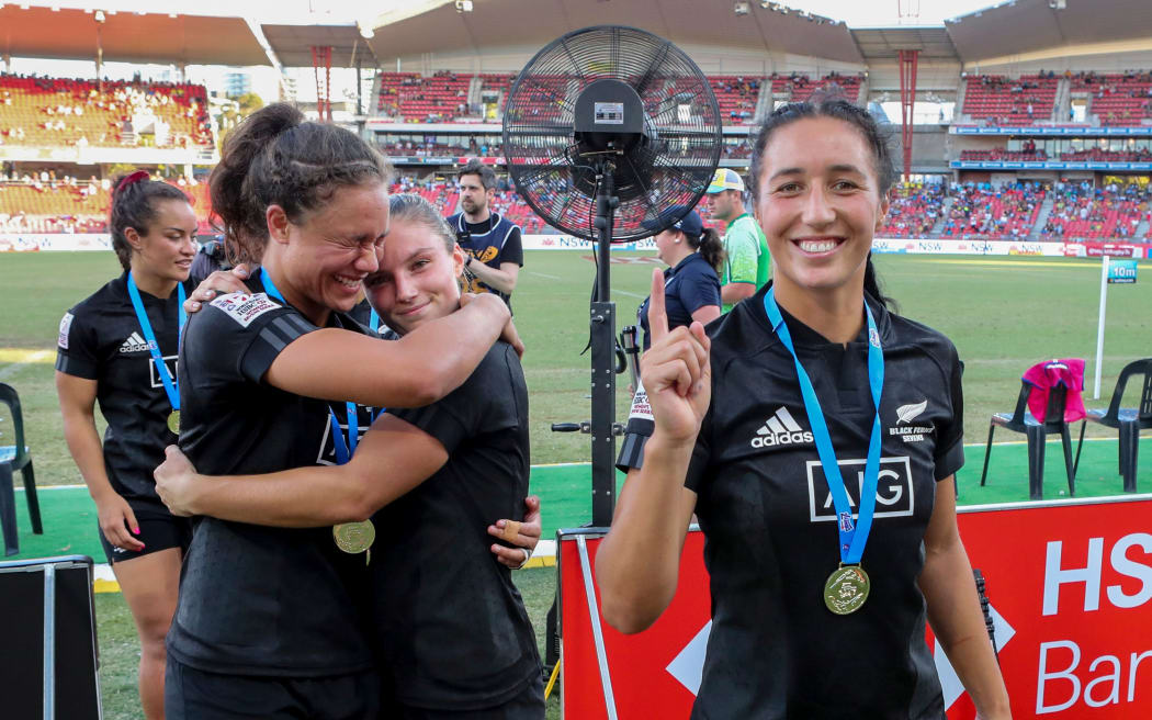 Sarah Hirini and her teammates celebrate winning the HSBC World Rugby Sevens in Sydney,. Womens Cup Final match between New Zealand and Australia, 2019, Spotless Stadium, Saturday 3rd February 2019. Copyright Photo: David Neilson / www.photosport.nz