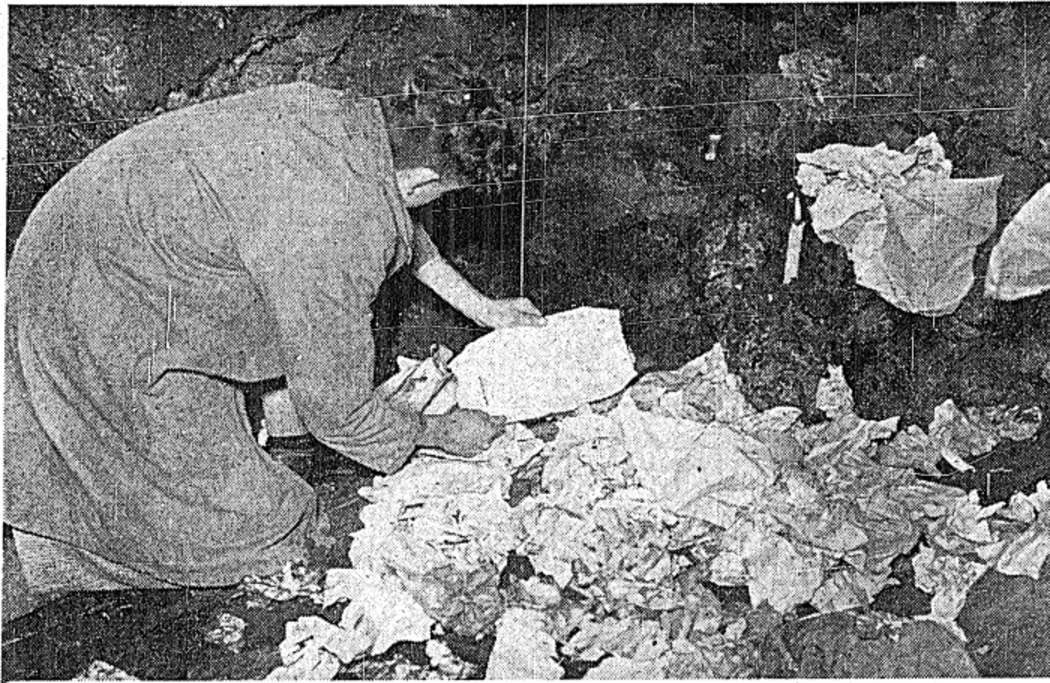 An image of the front page of the New Zealand Herald from 5 September 1940 with a photo of the cave and its contents.
