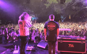 Jamie MacDowell & Tom thumb at Womad 2018