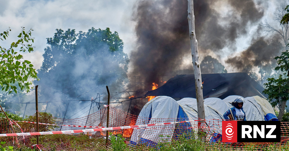 Protesters set fire to DRC Ebola treatment centre