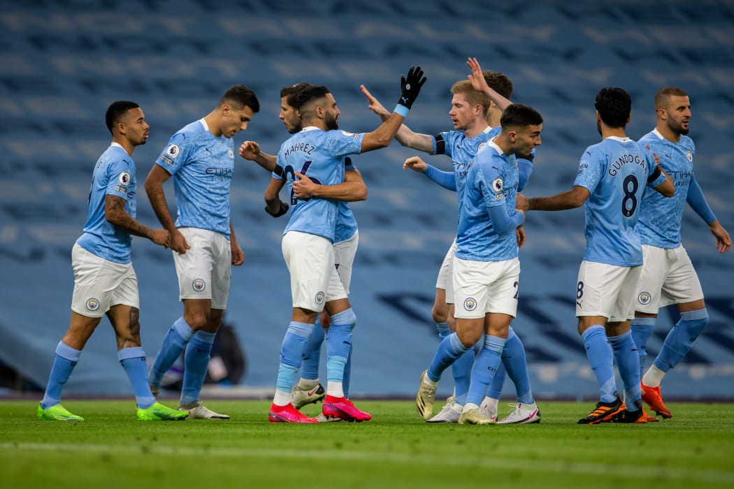 28th November 2020; Etihad Stadium, Manchester, Lancashire, England; English Premier League Football, Manchester City versus Burnley; Kevin De Bruyne celebrates the 6th minute goal from Riyad Mahrez of Manchester City for 1-0