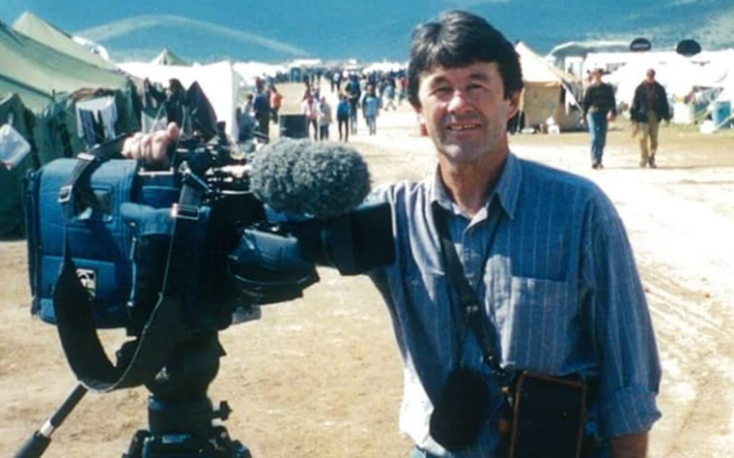 The cover image of Bob McNeil's journalism memoir, News Travels.