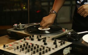 Vinyl DJ