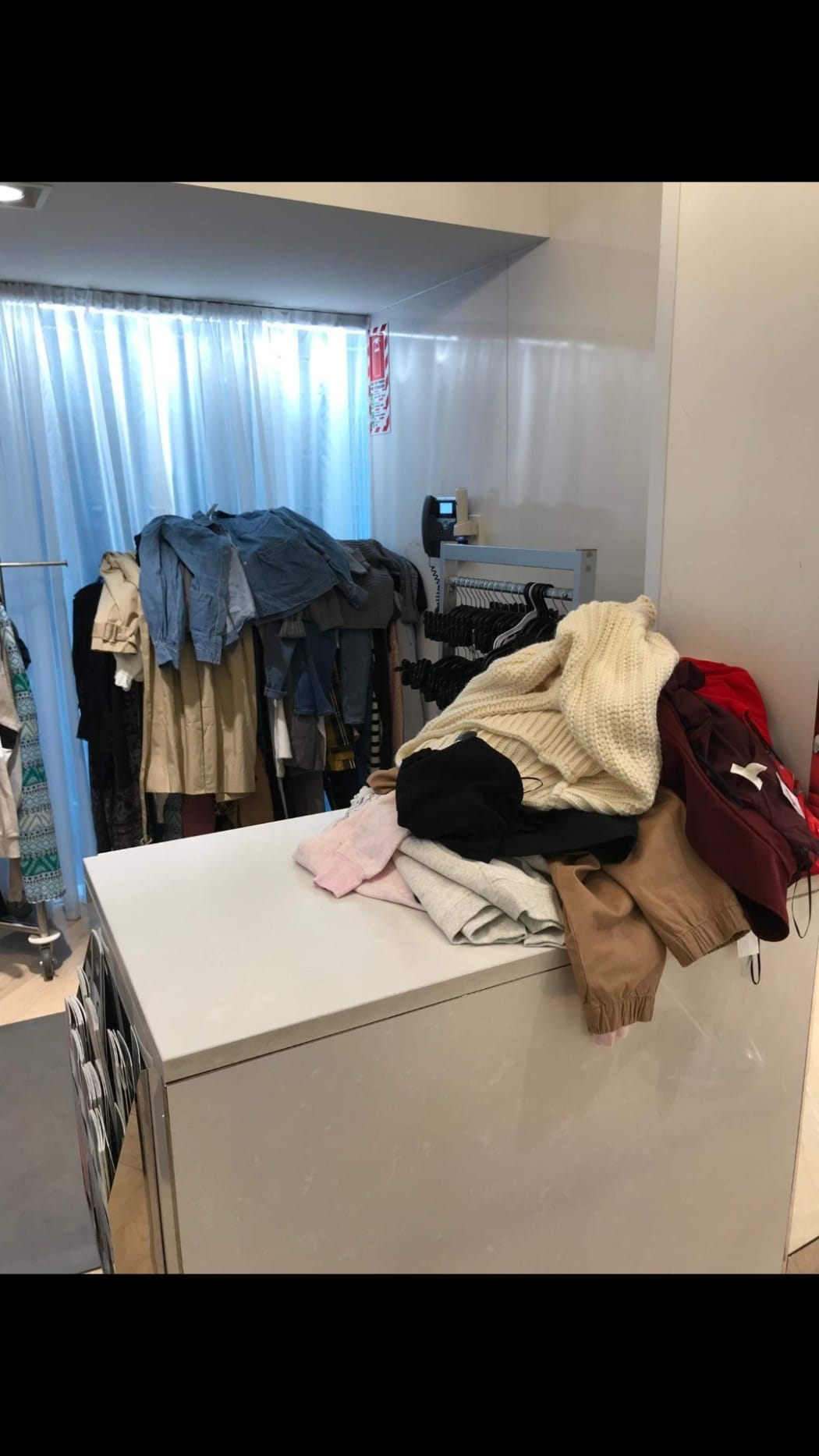 Changing room at H&M Commercial Bay.