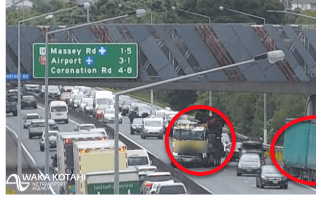 A single vehicle crash on the Southern Motorway, Remuera on 22 December 2023.