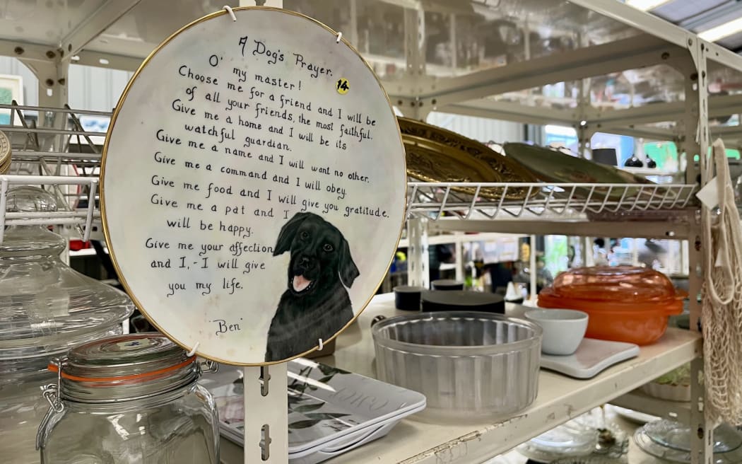 Items for sale at The Dump Shop, Blenheim.