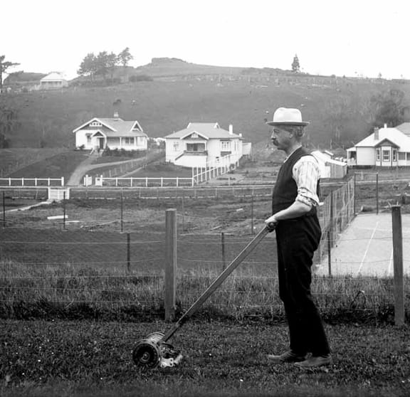 A well-manicured suburban lawn was a sign of respectability, and households that neglected the task soon felt the disapproval of their neighbours - Te Ara.