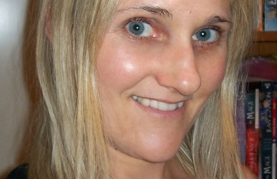 Author Joanne Wadsworth