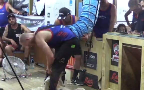 King Country shearer, Jack Fagan, broke the solo World eight-hours strong wool lamb shearing record on 22 December, 2022.