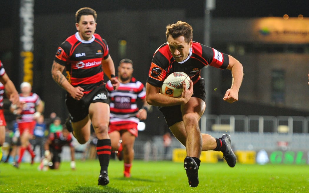 Tim Bateman scores for Canterbury.