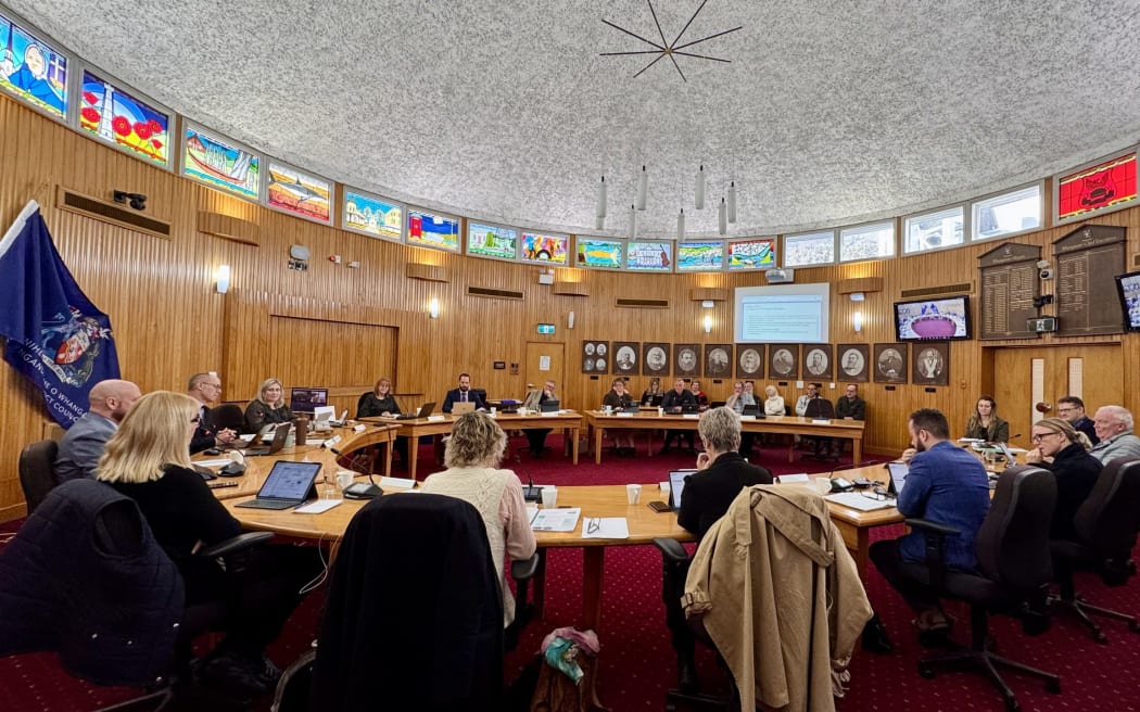 Whanganui District Council is the last among neighbouring councils to choose a new delivery model for water services.