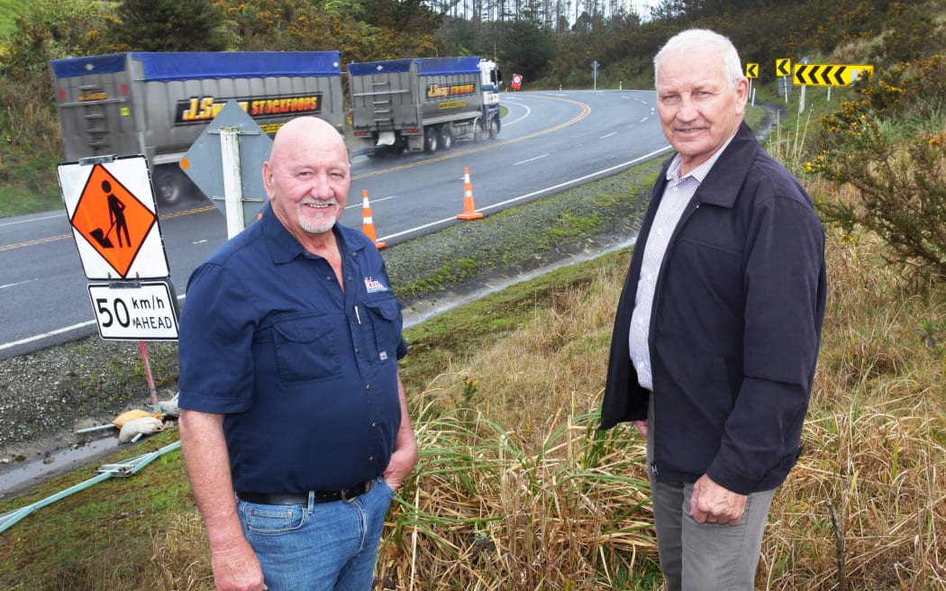 Northland transport leaders Simon Reid (left) and Whangārei Deputy Mayor Phil Halse at the Brynderwyns SH1 summit where their proposed viaduct would run.