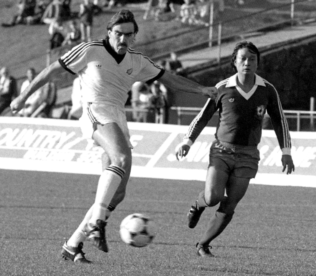 Former All Whites' captain loses battle with cancer | RNZ News
