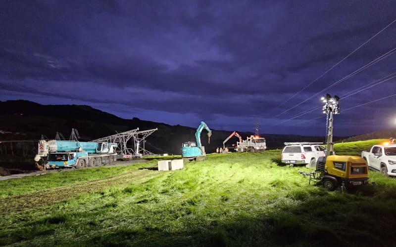 Transpower reveals why pylon fell, causing major Northland outage | RNZ