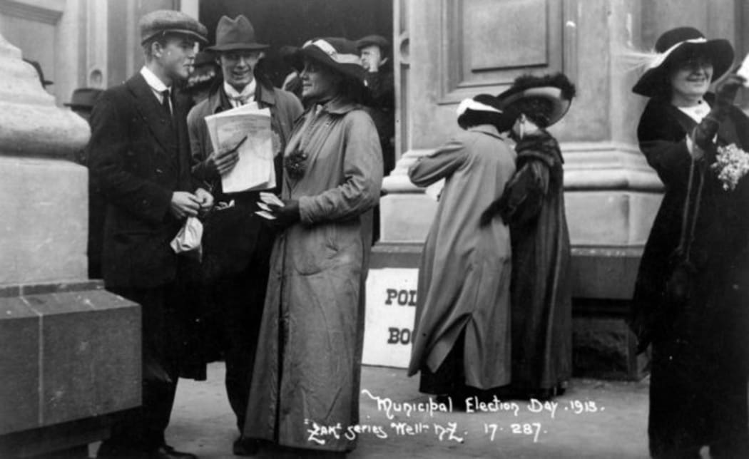 People outside a polling booth during a Wellington municipal election. (1913) (Permission of the Alexander Turnbull Library, Wellington, New Zealand, must be obtained before any re-use of this image.)