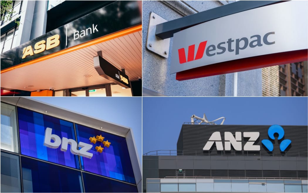 ASB, Westpac, BNZ and ANZ bank signs.