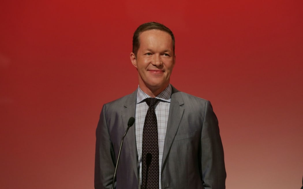 Mark Thomas