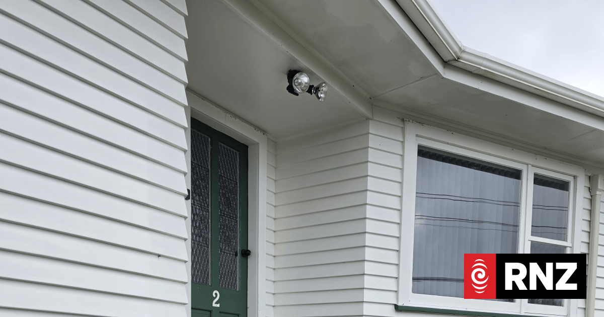 Funding falls short as father tries to get a lift for his disabled daughter